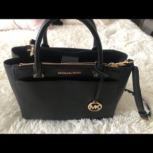 Micheal kors bag black euc with dust bag